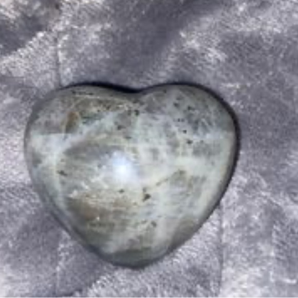 labradorite crystal heart - Picture 2 of 2